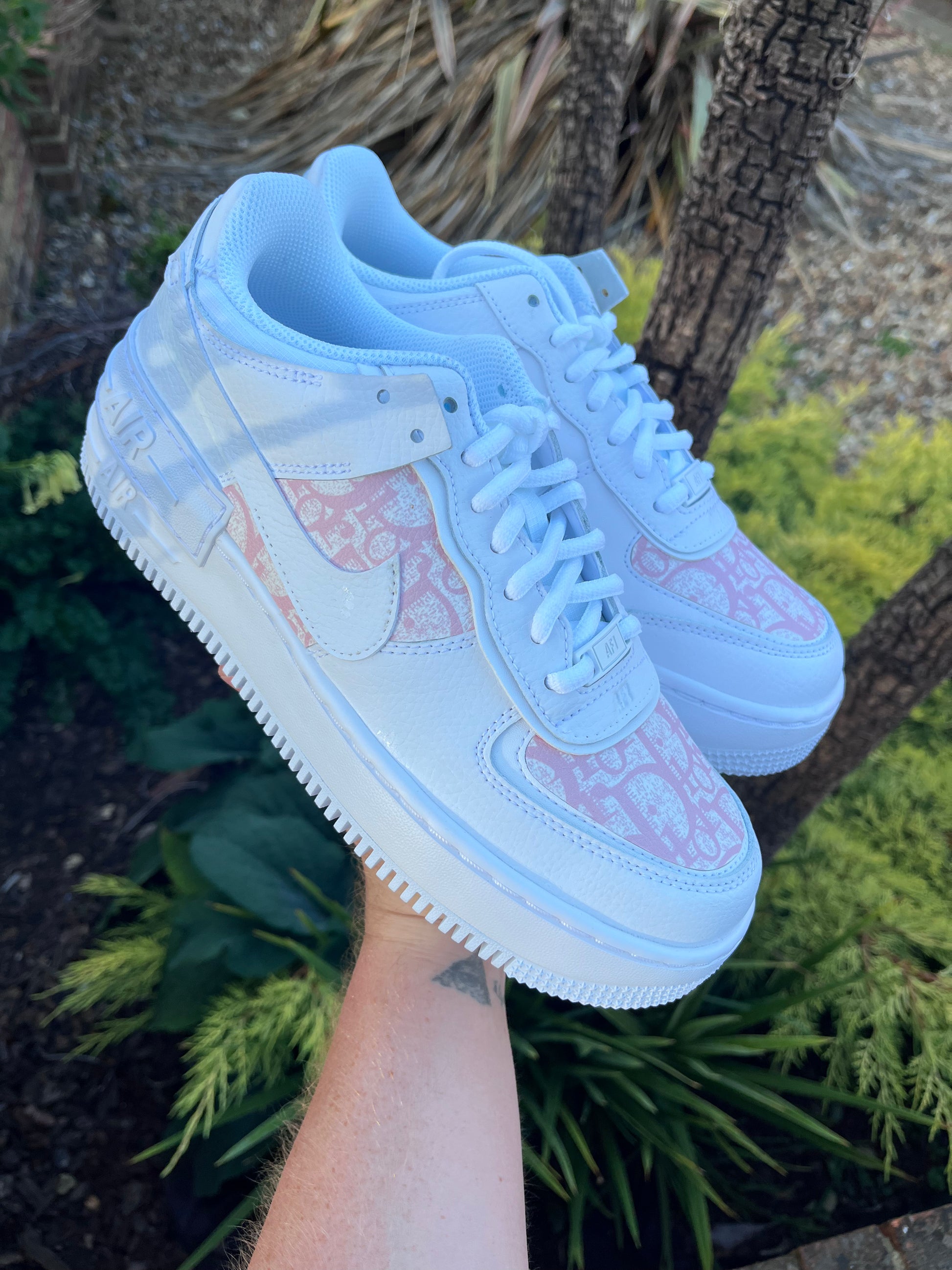 AF1 BABY PINK DIOR Snkrs By Son