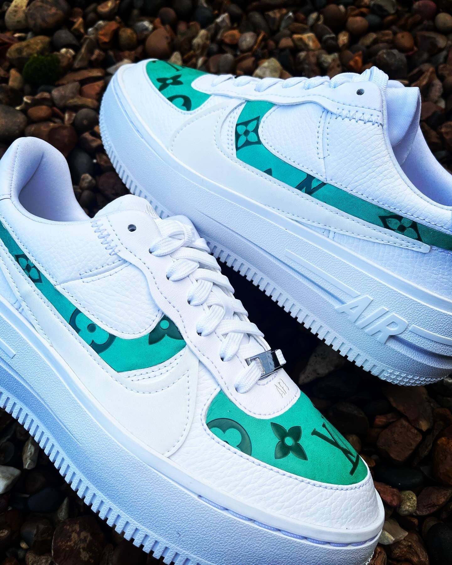 AF-1 LV GREEN VELVETS - Snkrs By Son